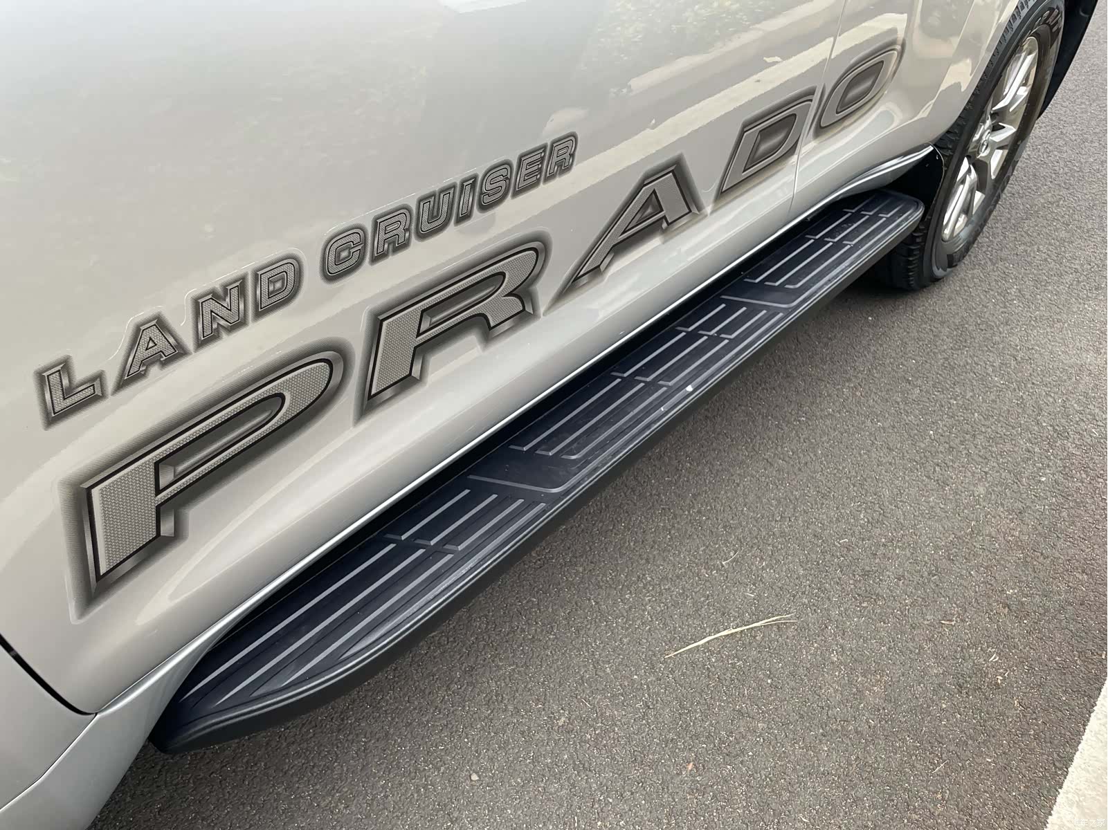 Toyota Prado, 2010 11
