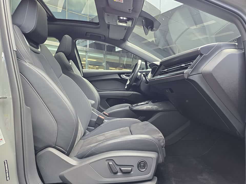 Audi Q4