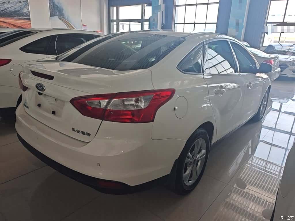 Ford Focus, 2015 7