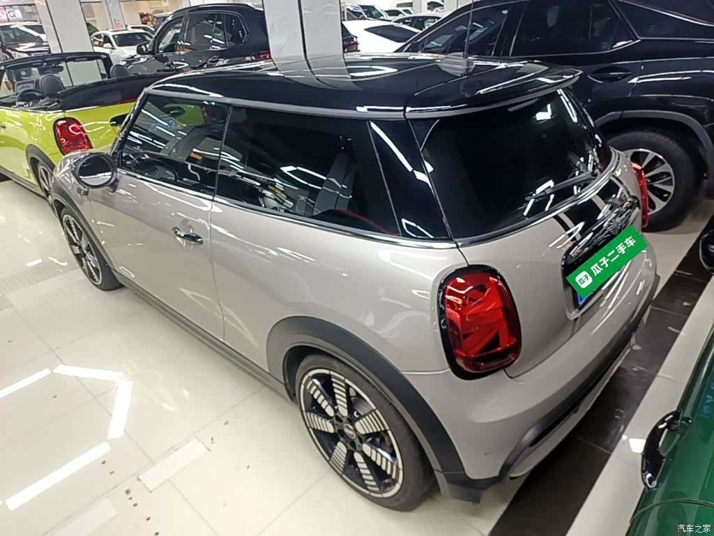 Mini Cooper, 2024 все фото