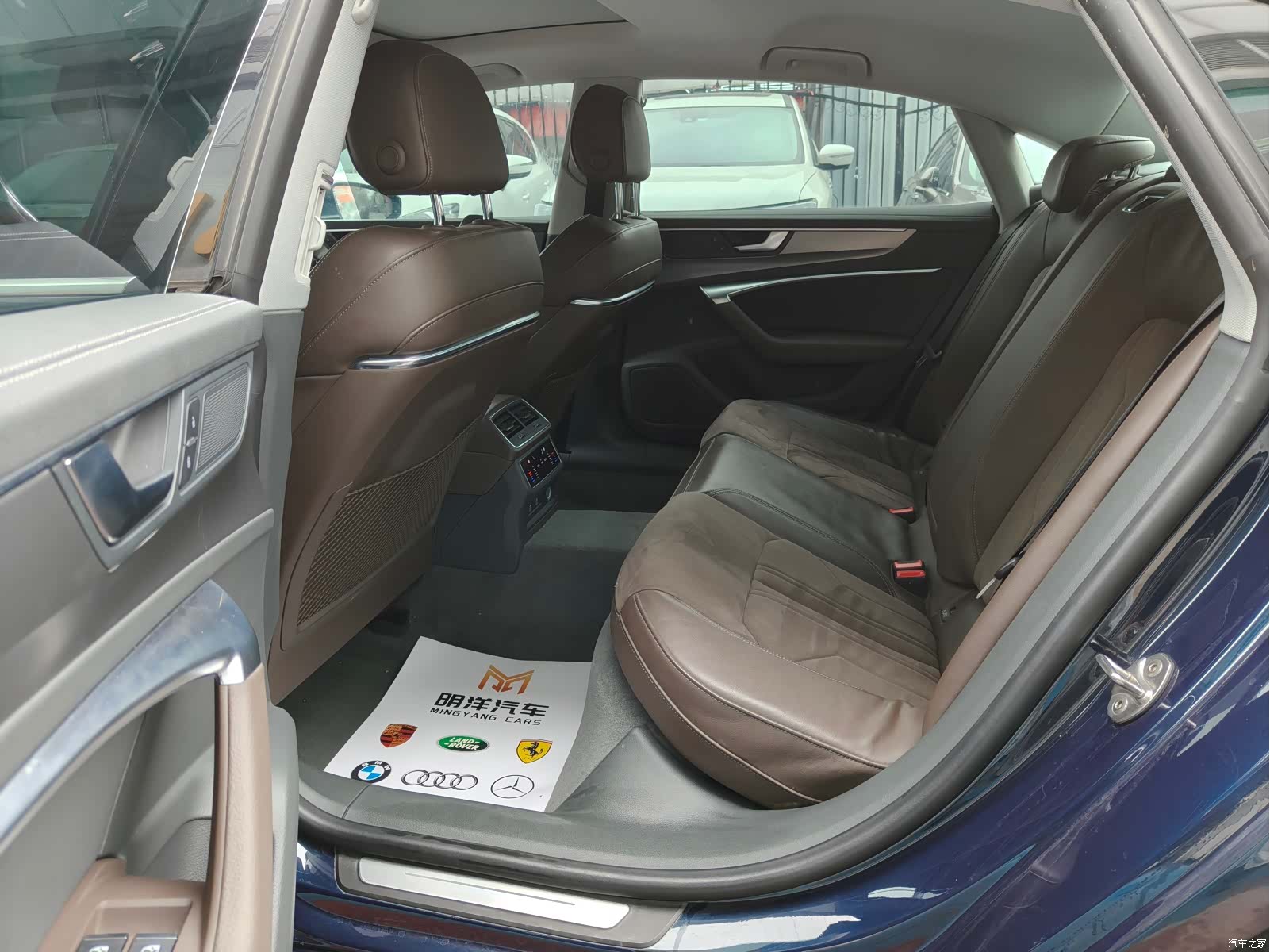 Audi A7L, 2024 13