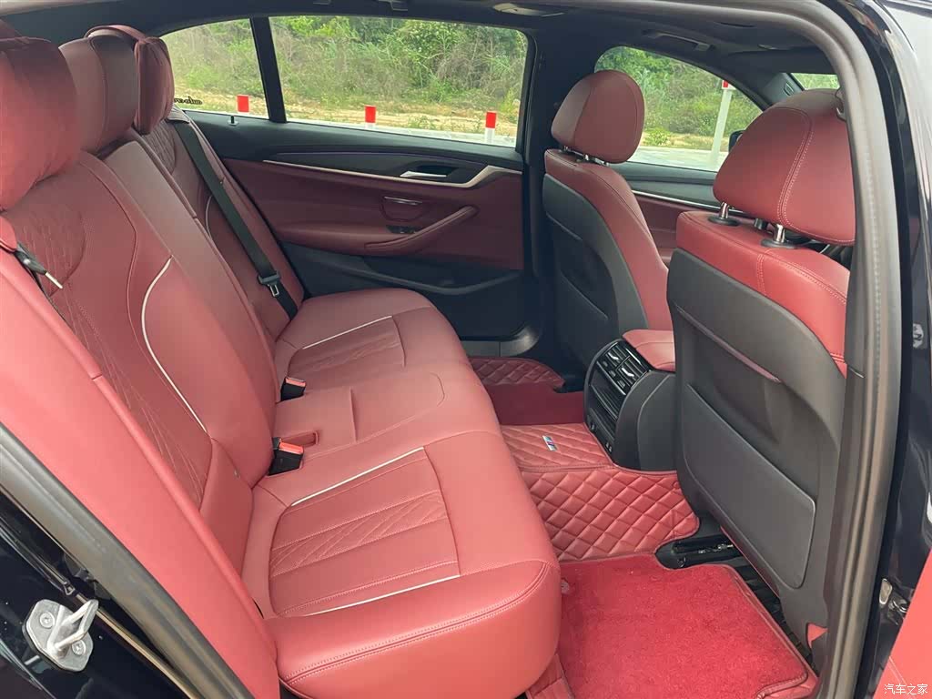 BMW 5 Series, 2022 6