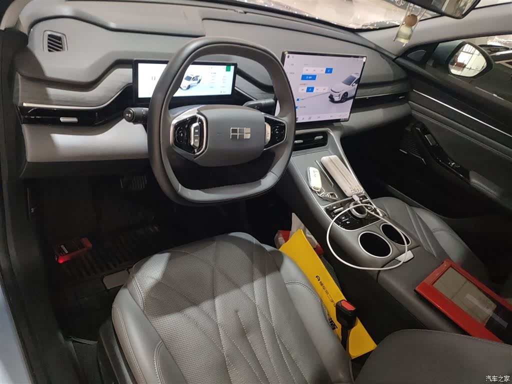 Geely Galaxy L6, 2025 6