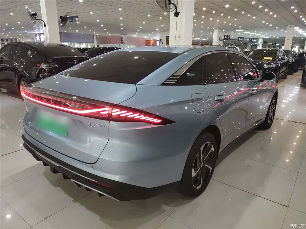 Geely Galaxy L6, 2025 все фото