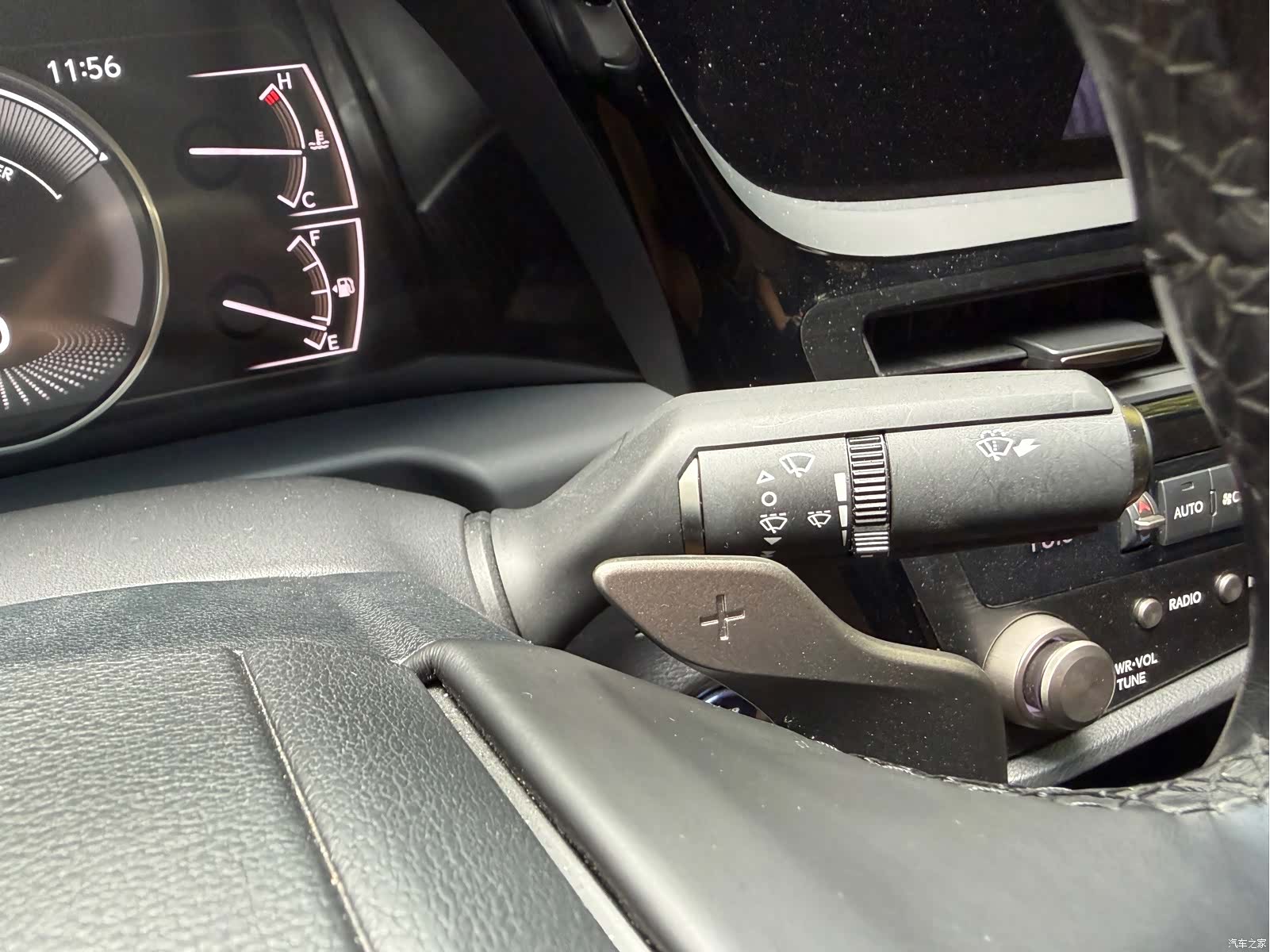 Lexus ES, 2022 6