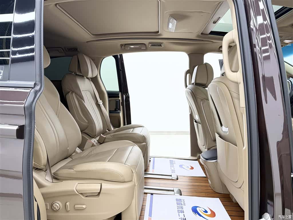 Buick GL8, 2019 7