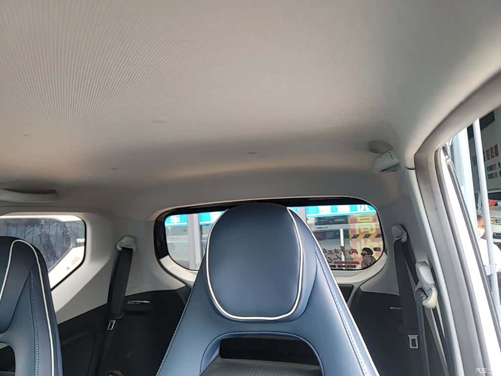 Wuling MINIEV, 2022 18
