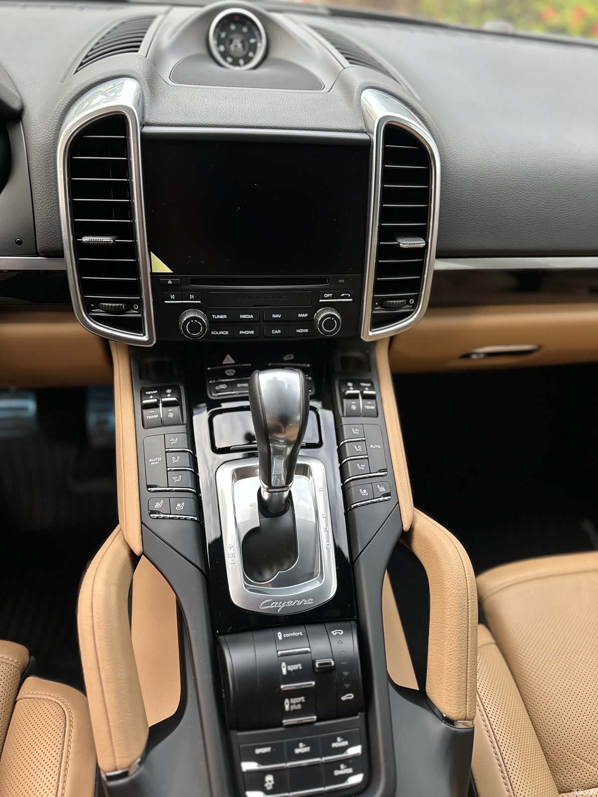 Porsche Cayenne, 2018 9