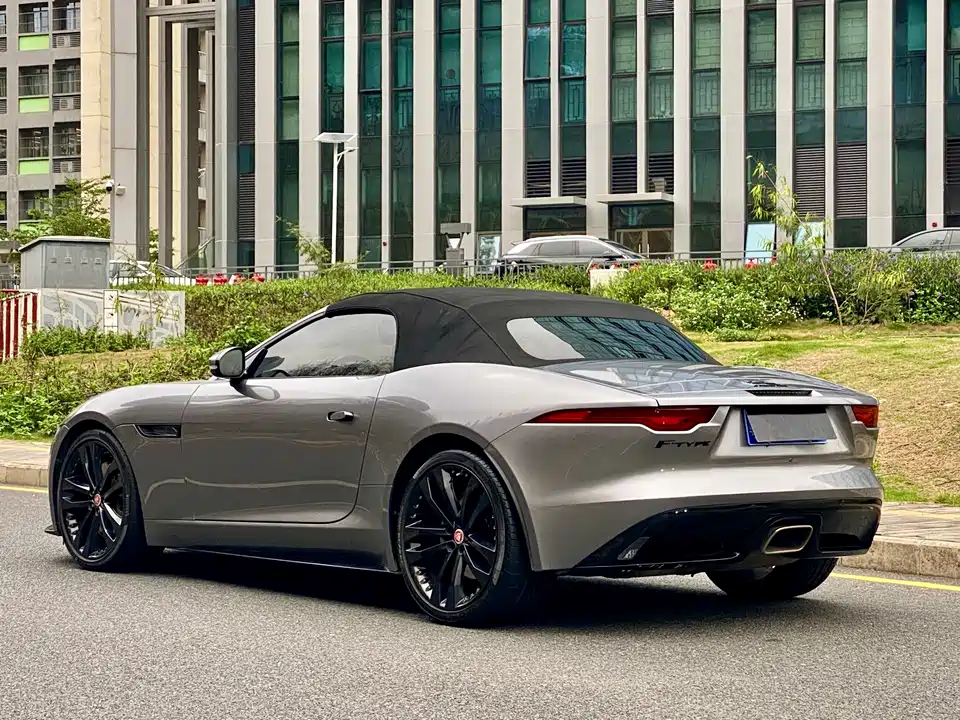 Jaguar F-TYPE