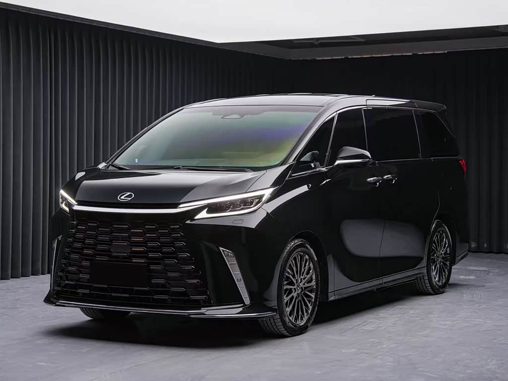 Lexus LM