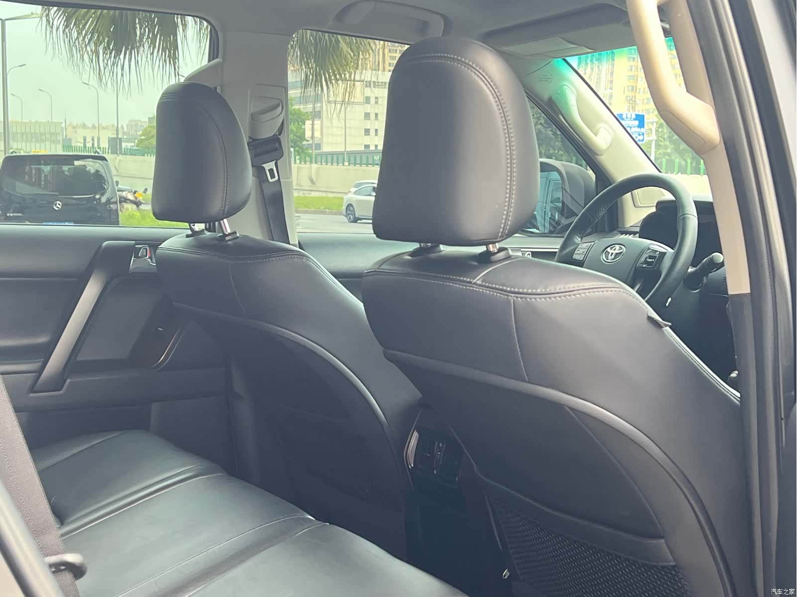 Toyota Prado, 2014 10