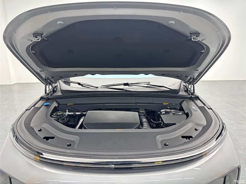 Li Auto L9, 2022 13