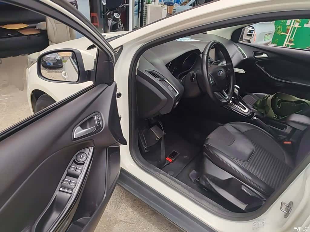 Ford Focus, 2017 16
