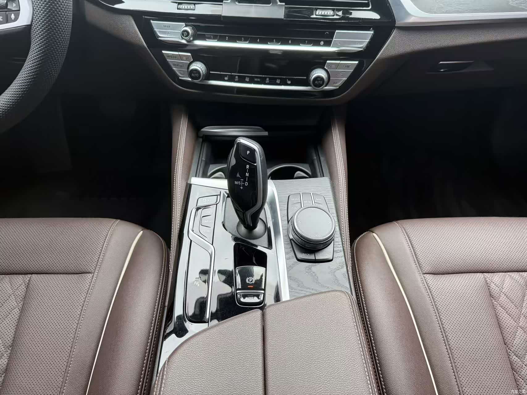 BMW 5 Series, 2021 9
