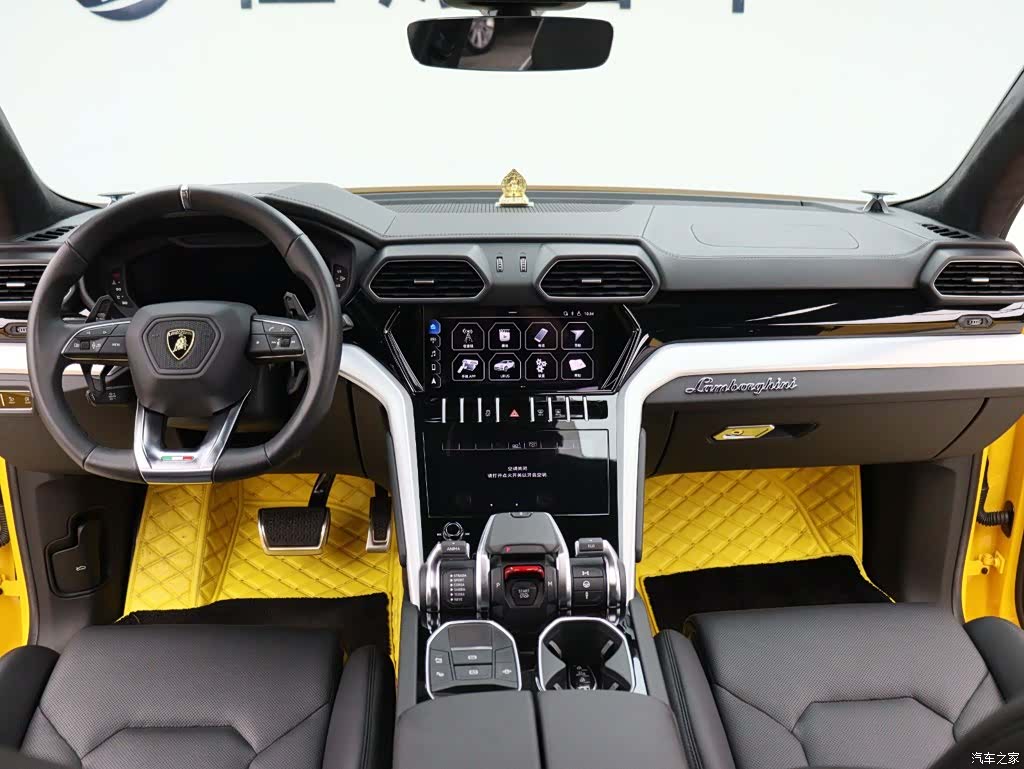 Lamborghini Urus, 2021 12