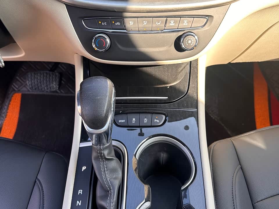 Dongfeng Shiyan Car Dongfeng Shiyan Car