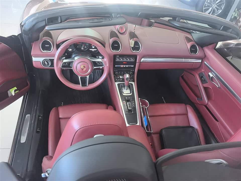 Porsche 718