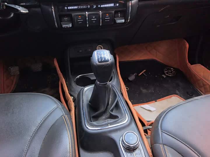 Aeolus AX4 2017 1.6L МКПП chao shang xing