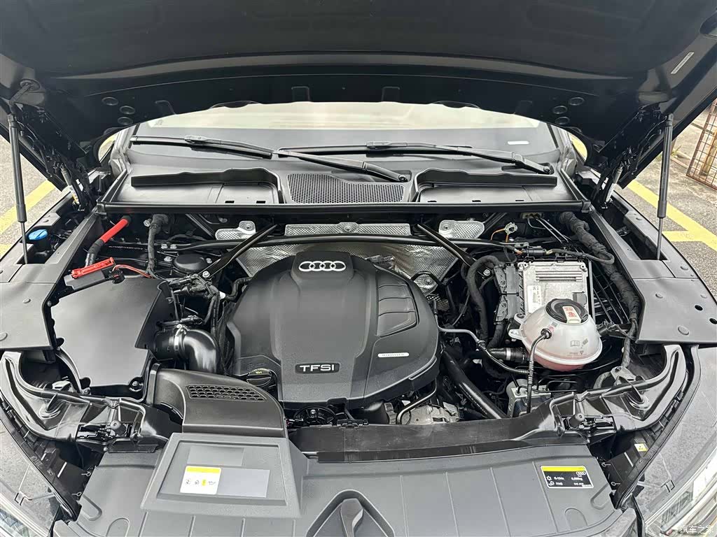 Audi Q5L, 2022 9