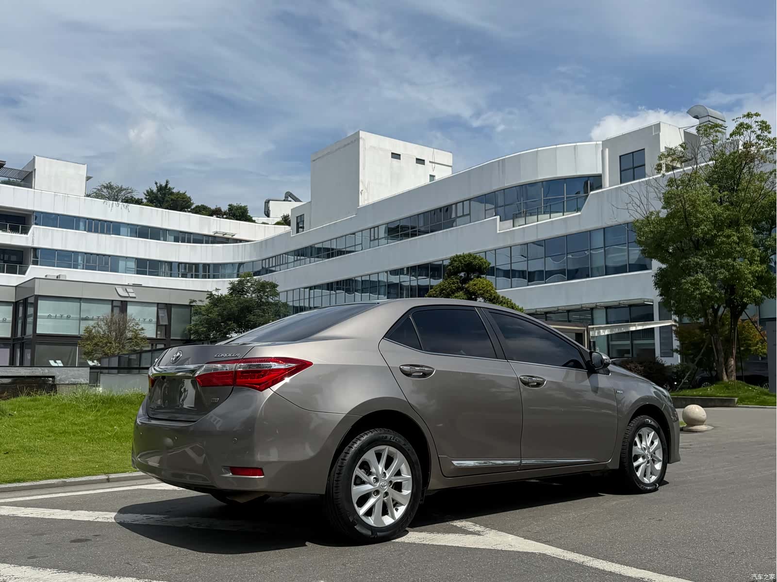 Toyota Corolla, 2015 9