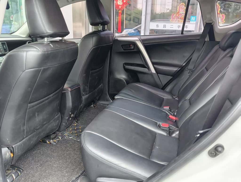 Toyota RAV4, 2017 6