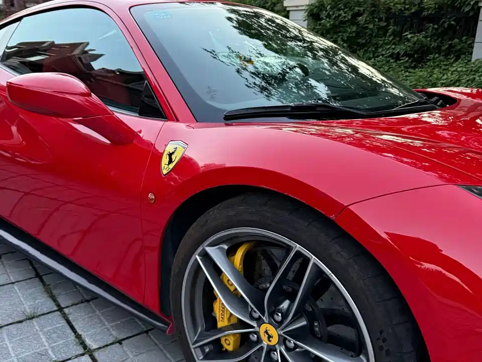 Ferrari 488