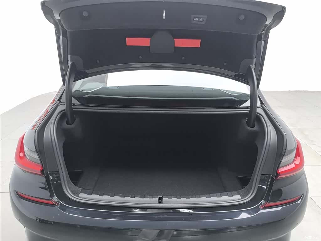 BMW 3 Series, 2022 16