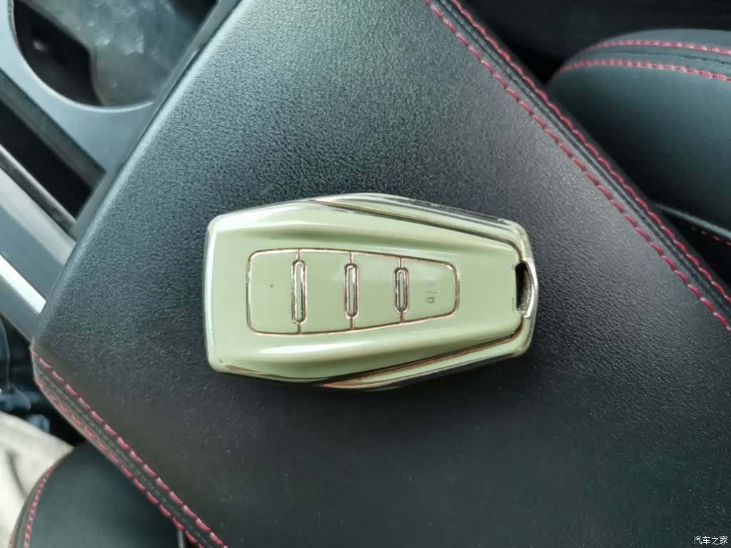 Geely Binray, 2019 12