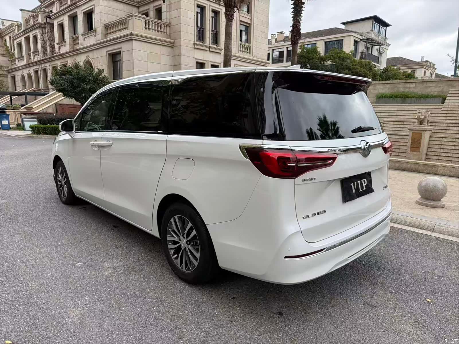 Buick GL8, 2022 4