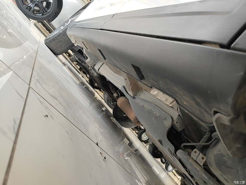 DongFeng AX7, 2018 22