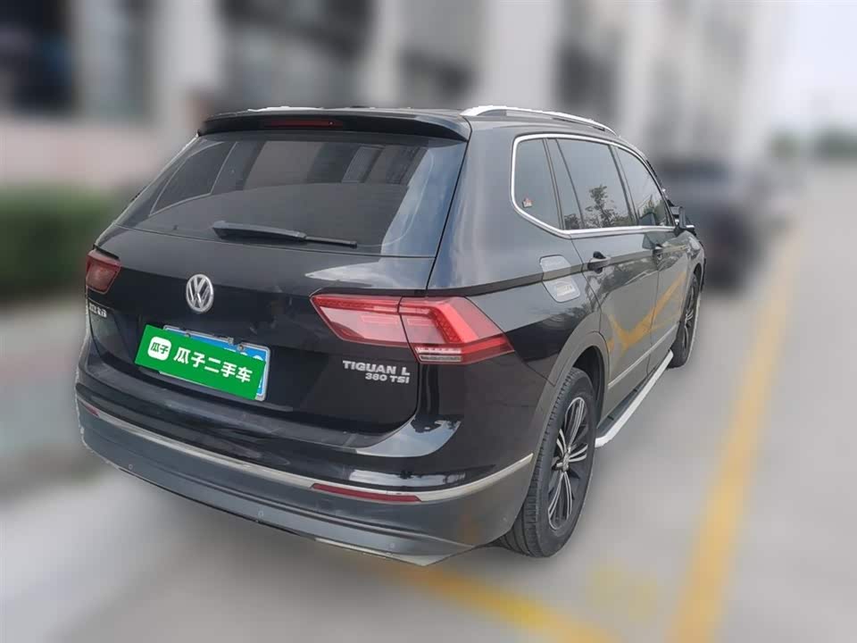 Volkswagen Tiguan L