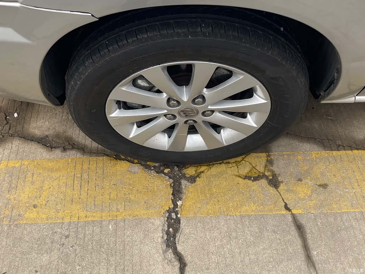 Buick GL8, 2014 7