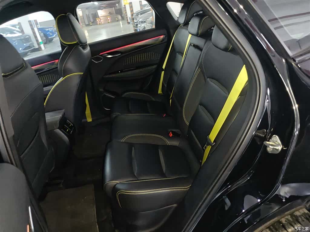 Geely Xingyue, 2022 13