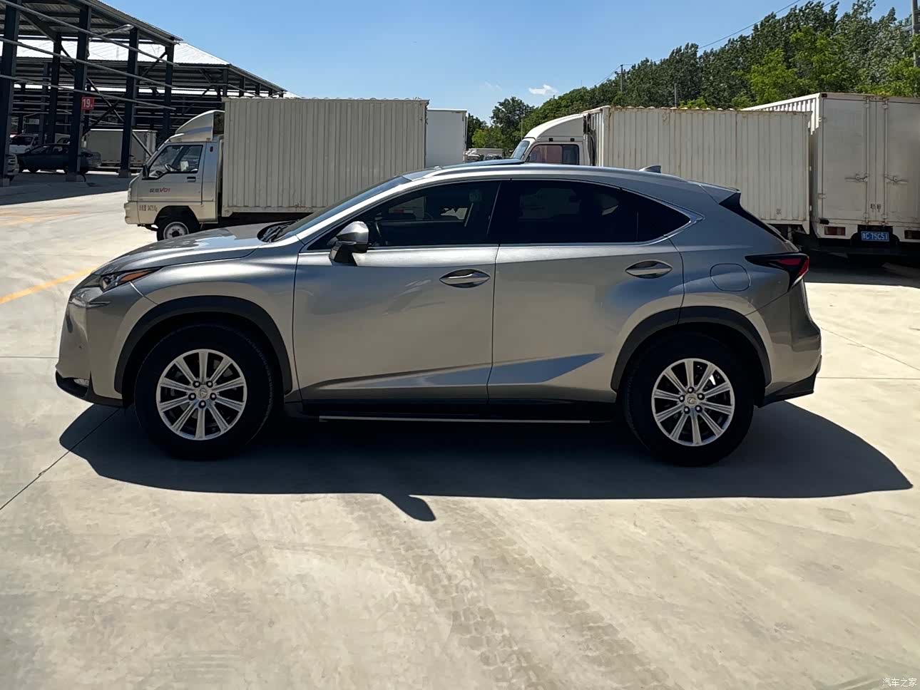 Lexus NX, 2015 3