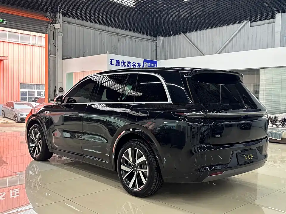 Li Auto Ideal L8