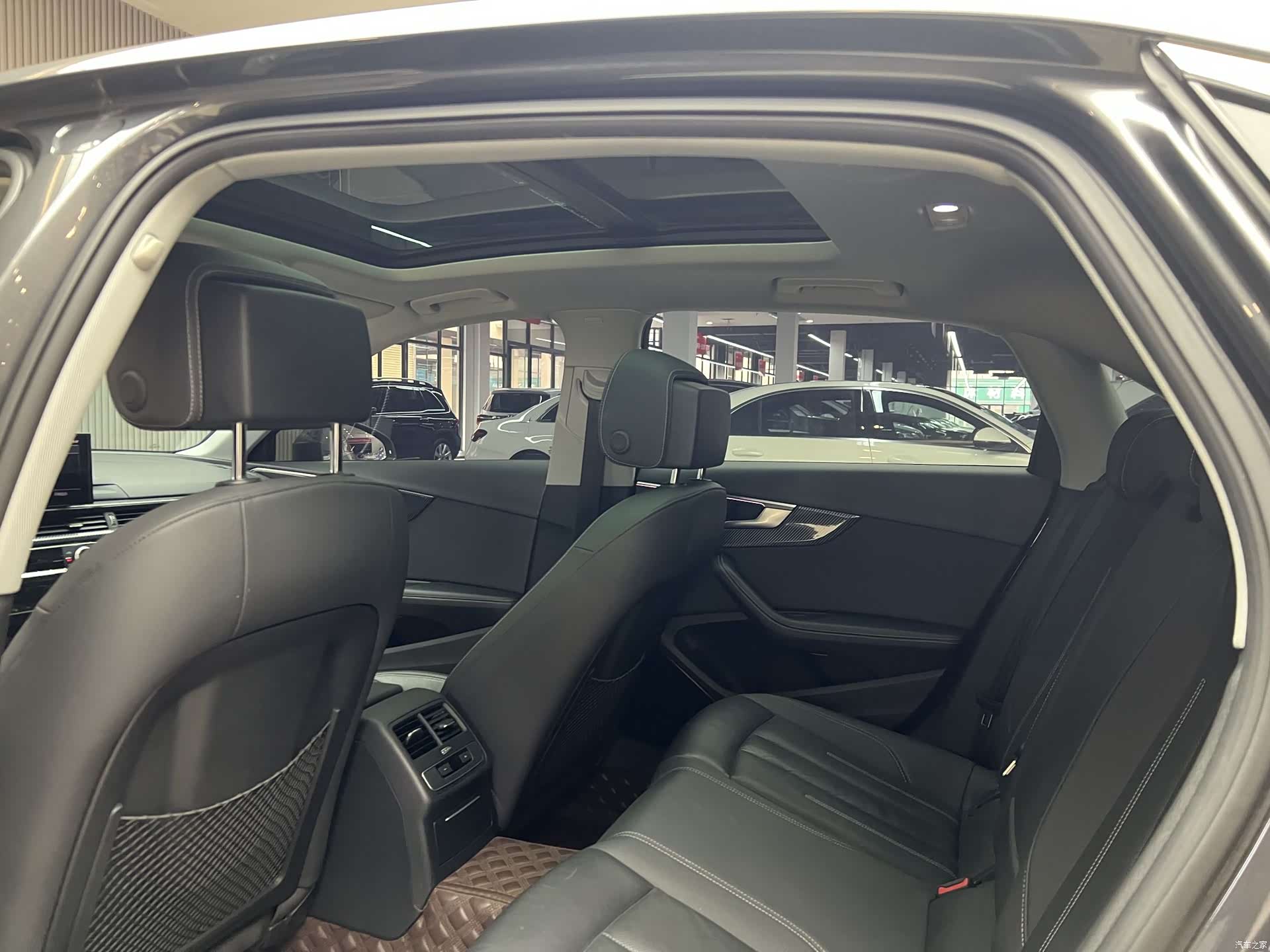Audi A4L, 2020 14