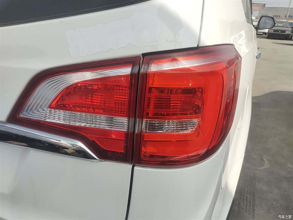 Wuling 730, 2018 8
