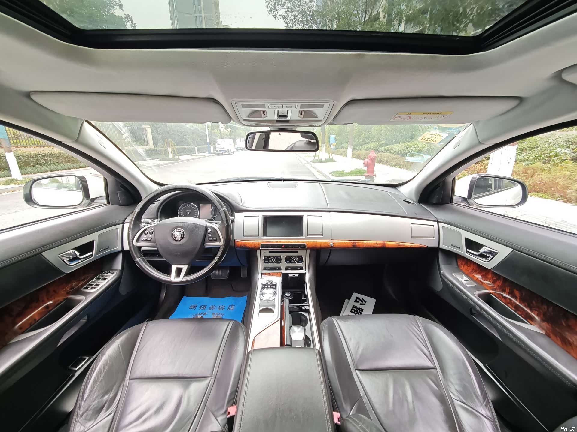 Jaguar XF, 2014 12