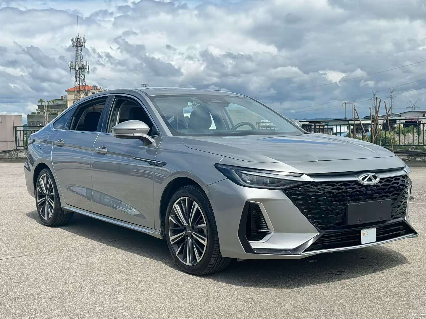 Chery Arrizo 8, 2025 3
