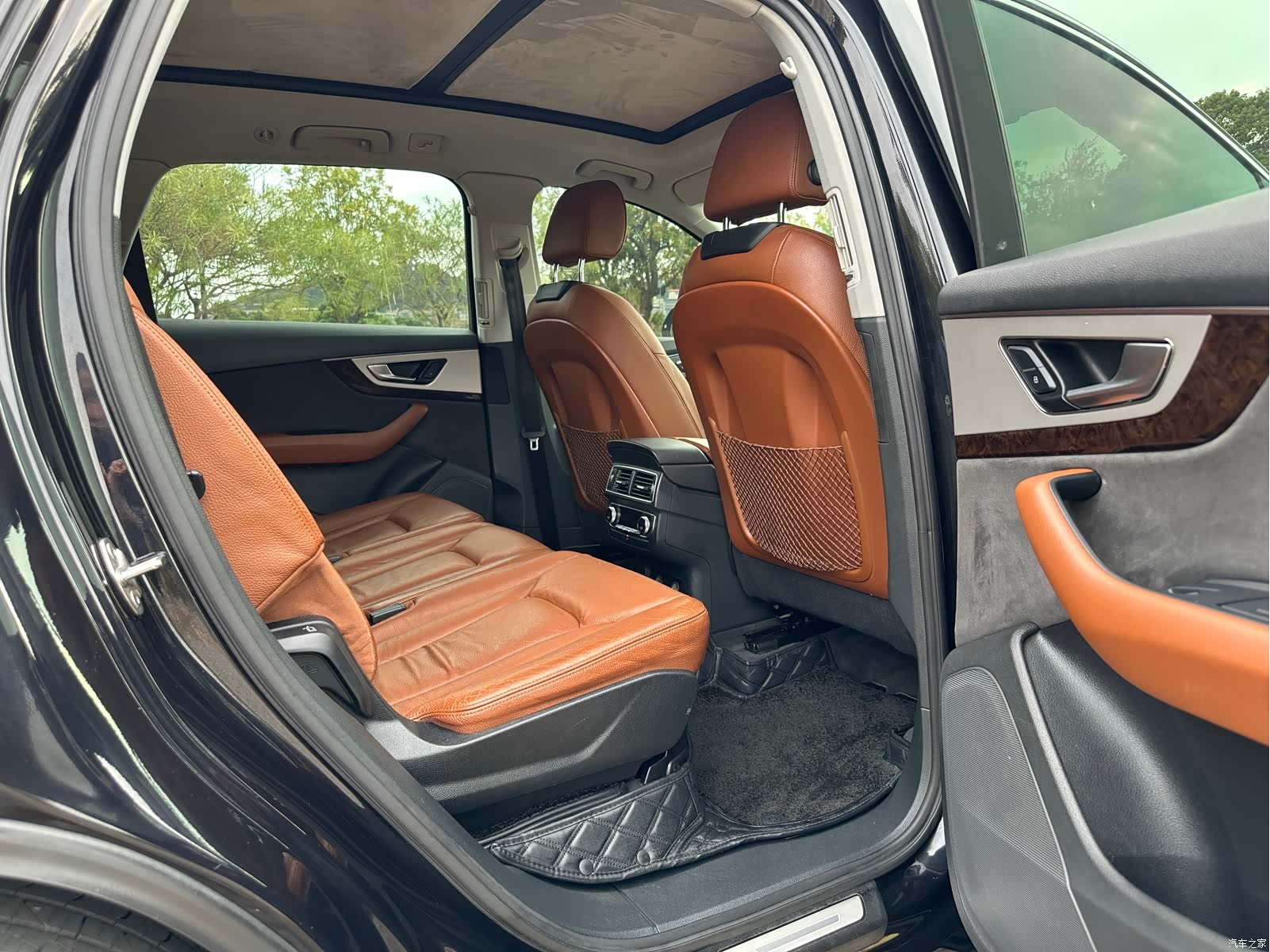 Audi Q7, 2019 11