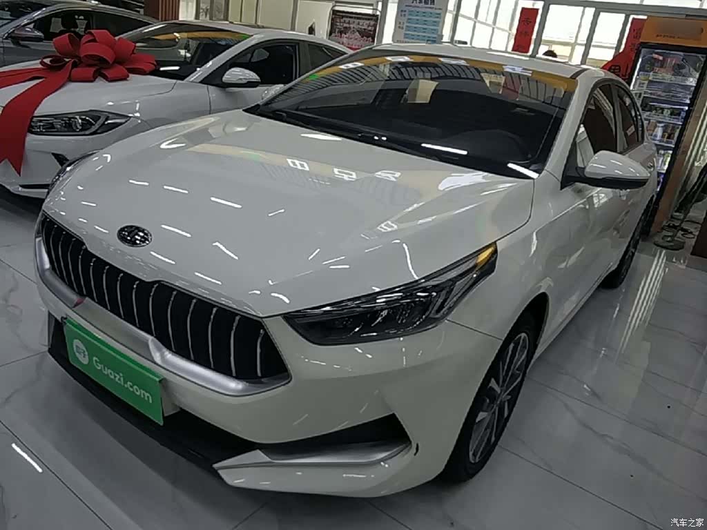 Kia K3, 2022 1