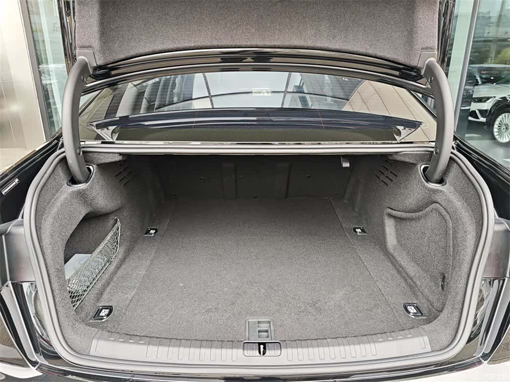 Audi A6L, 2024 9