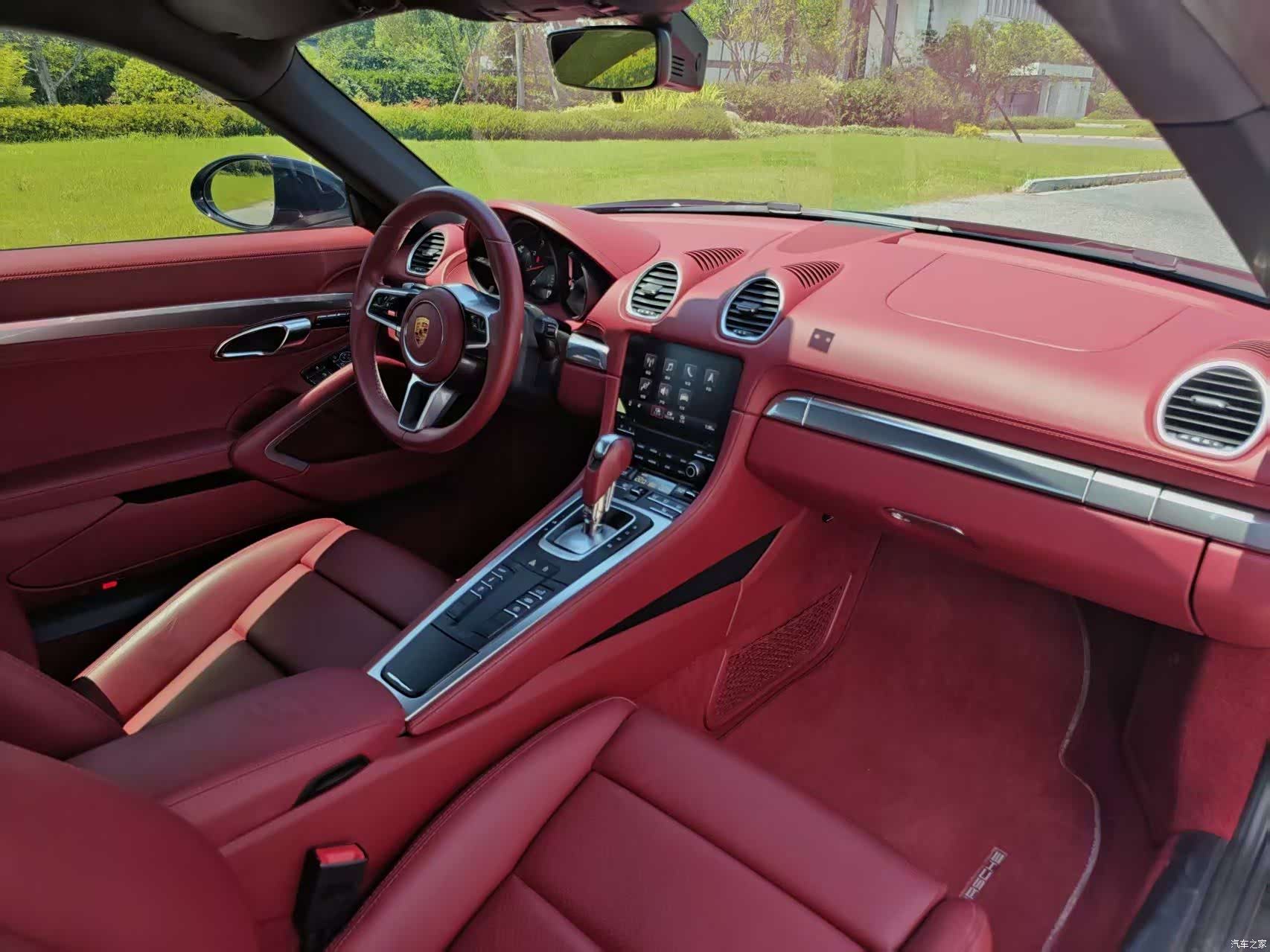 Porsche Cayman, 2023 12
