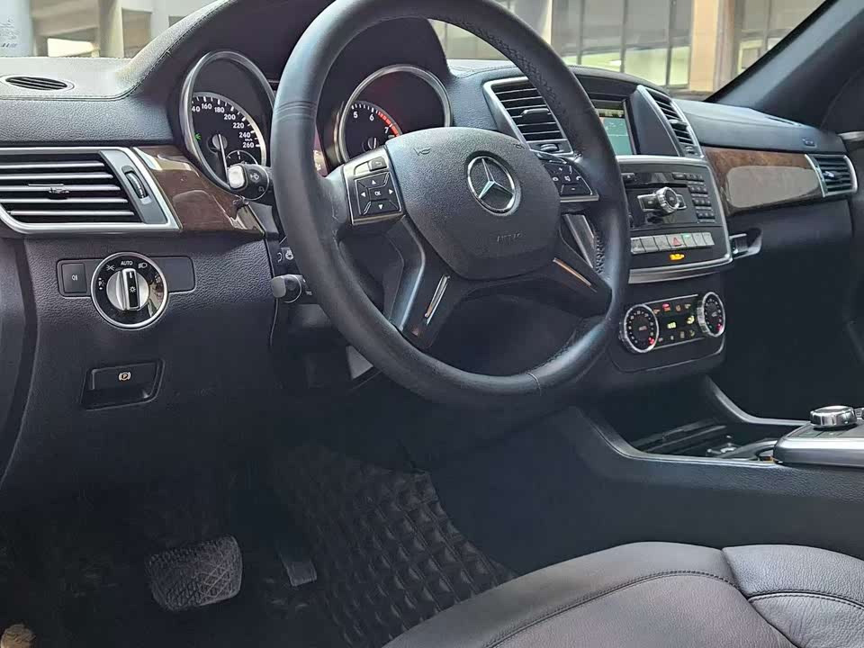 Mercedes-Benz GL grade