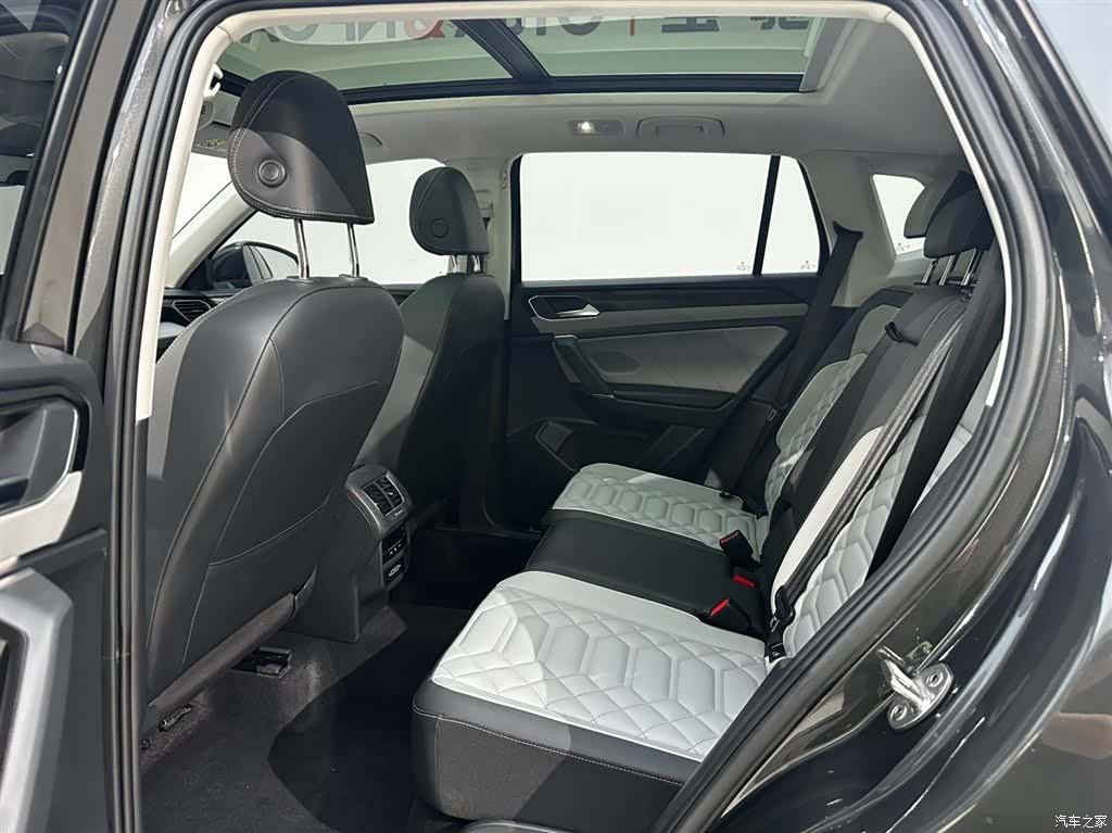 Volkswagen Tayron, 2022 23