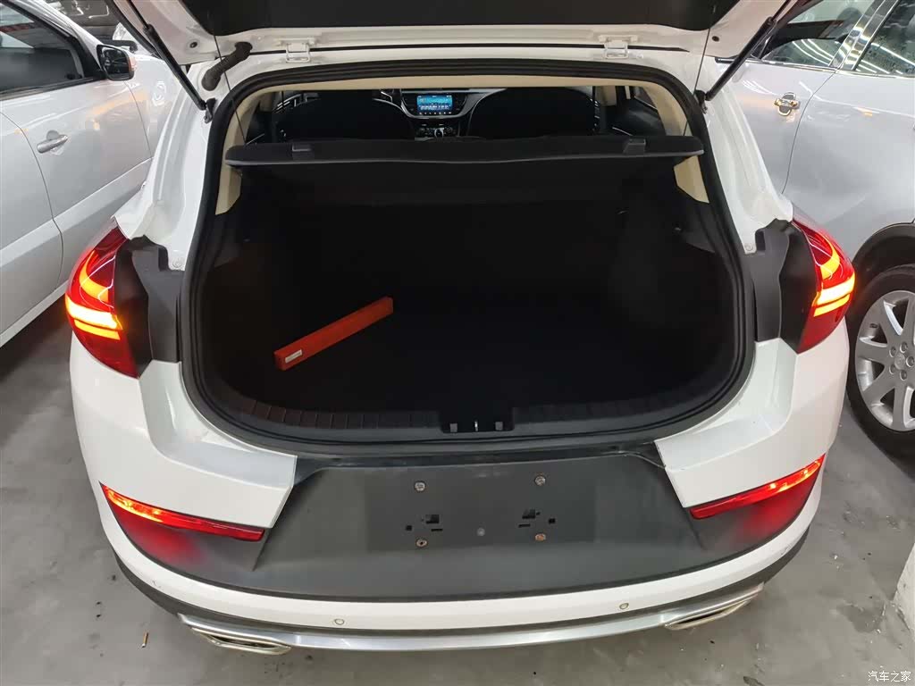 Geely Emgrand, 2019 15