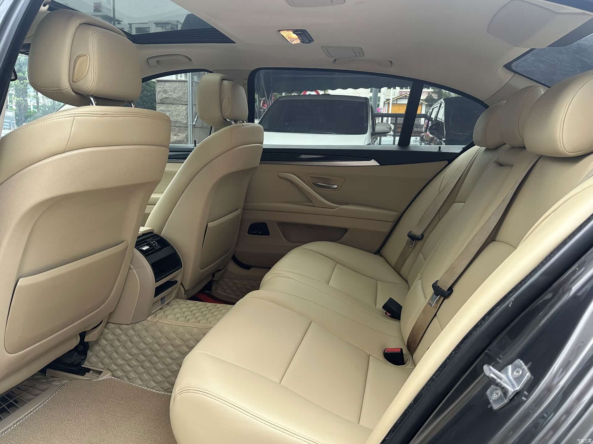 BMW 5 Series, 2013 8