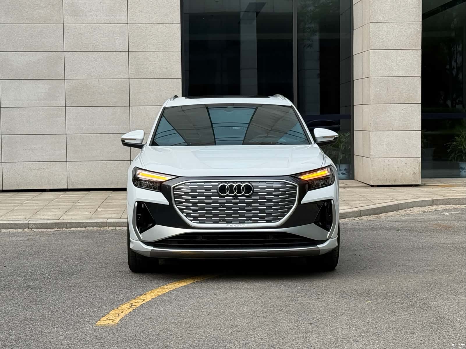 Audi Q4 e-tron, 2023 2