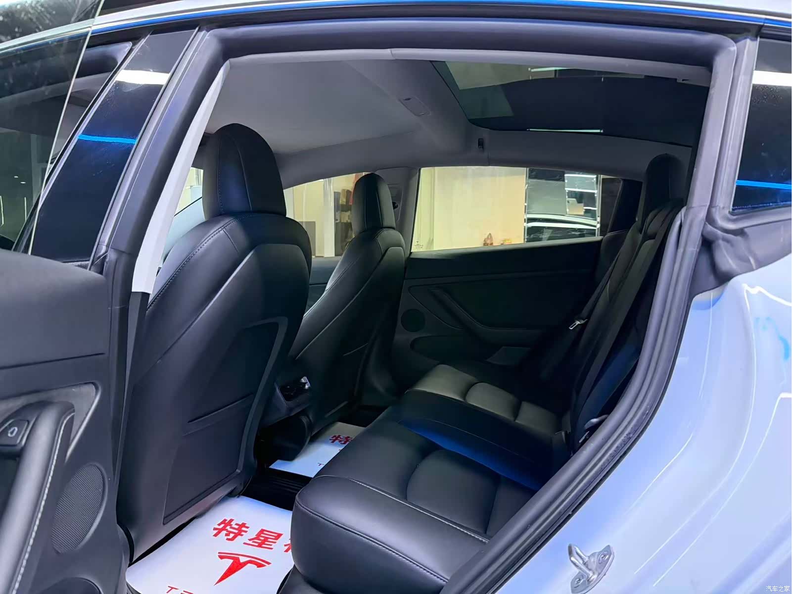 Tesla Model 3, 2022 все фото