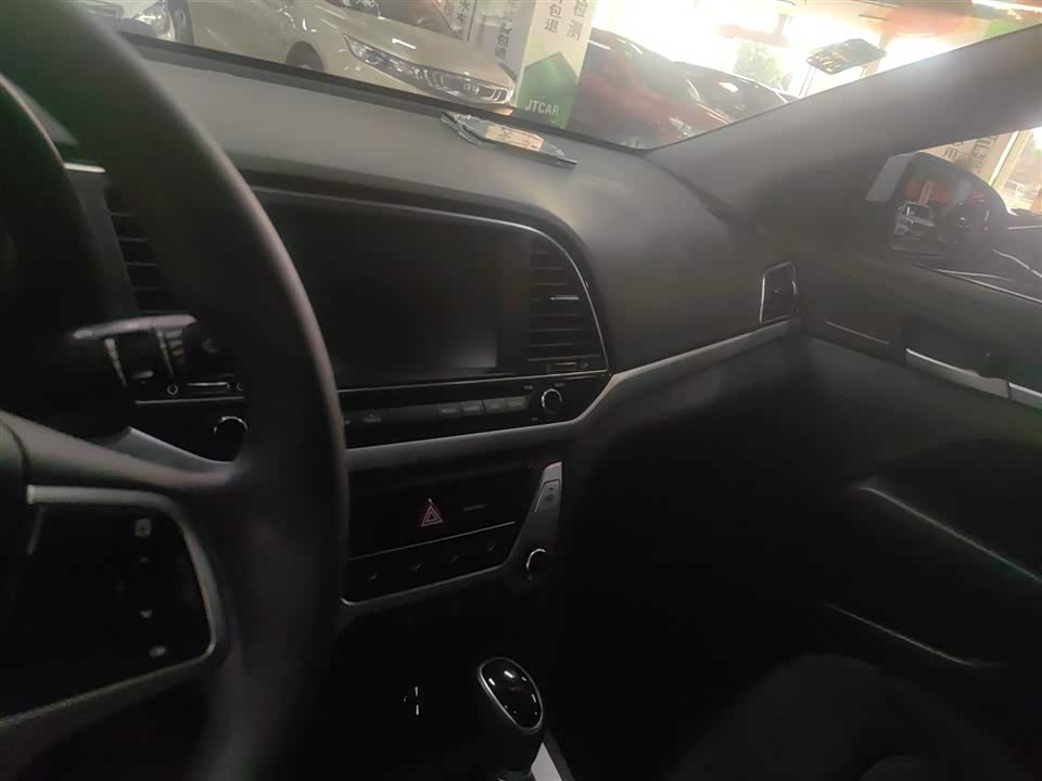 Hyundai Lead Hyundai Lead